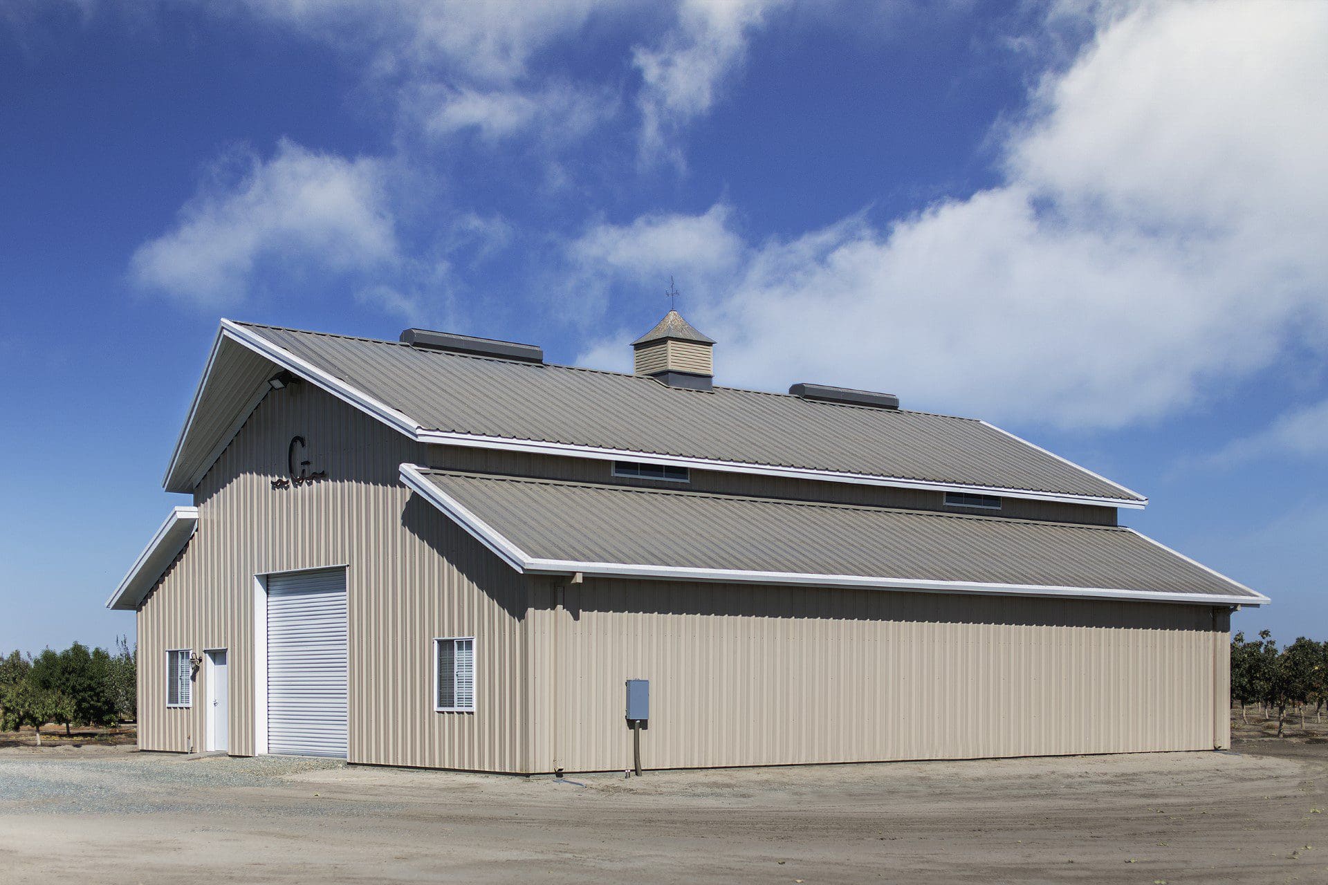 Raised Center Aisle Gilkey Farms Building